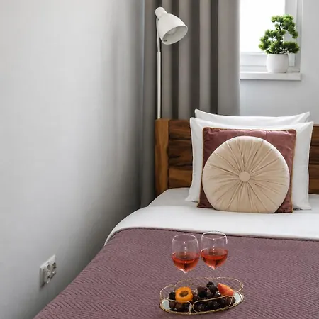 公寓 Lumina I 2-room Near The Metro I Center I 15th Floor 华沙