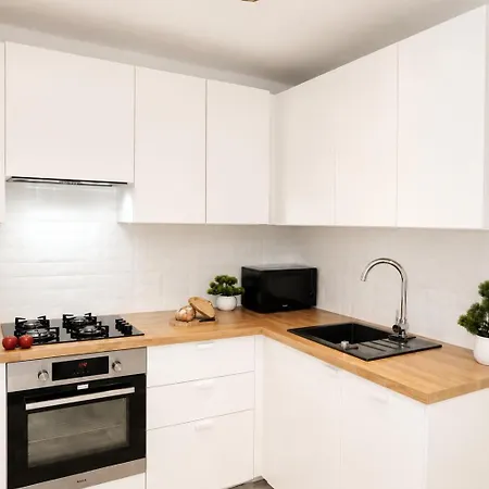 Lumina I 2-room Near The Metro I Center I 15th Floor 华沙