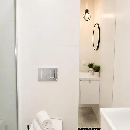 公寓 Lumina I 2-room Near The Metro I Center I 15th Floor 华沙